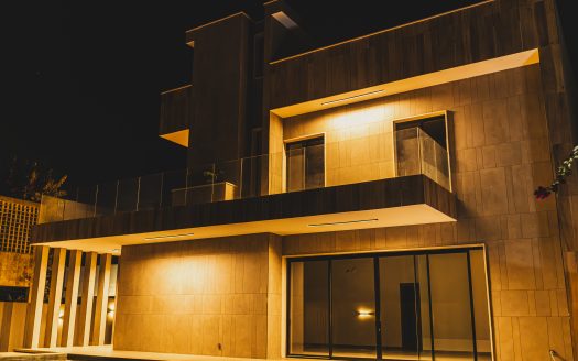 Villa duplex a vendre situé à tokoin witi en face de la caisse 55 SEL06028 Enhanced NR 1